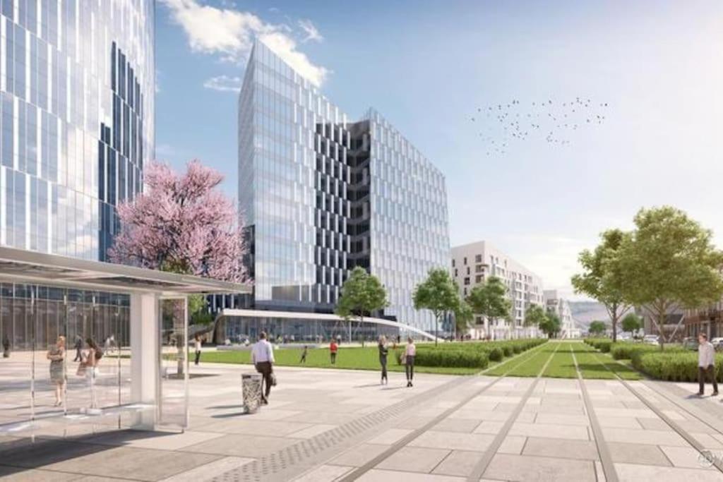 Paradis Express Neuf Face Aux Guillemins Лиеж Екстериор снимка